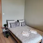 Centrum - Stara I Piękna Kamienica - Ulica Okrzei, Spokój, Parking, 25m2 Apartamento Kłodzko