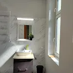 Centrum - Stara I Piękna Kamienica - Ulica Okrzei, Spokój, Parking, 25m2 Apartamento *