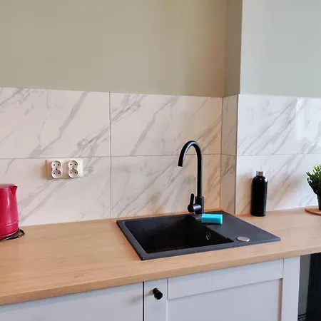 Centrum - Stara I Piekna Kamienica - Ulica Okrzei, Spokoj, Parking, 25m2 Kladsko