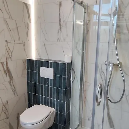 Centrum - Stara I Piękna Kamienica - Ulica Okrzei, Spokój, Parking, 25m2 Apartament *