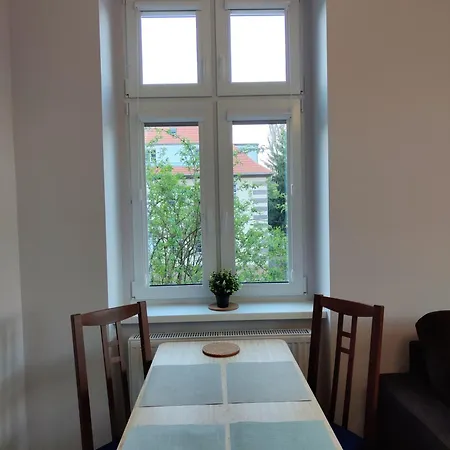 Centrum - Stara I Piękna Kamienica - Ulica Okrzei, Spokój, Parking, 25m2