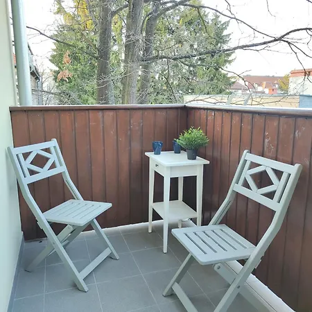 Apartament Centrum - Stara I Piękna Kamienica - Ulica Okrzei, Spokój, Parking, 25m2 *