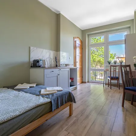 Apartment Centrum - Stara I Piekna Kamienica - Ulica Okrzei, Spokoj, Parking, Przestronnie, Nowosc Klodzko