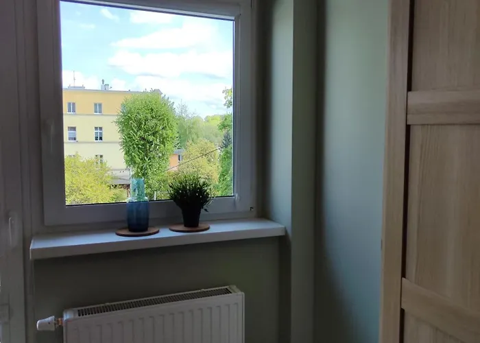 Centrum - Stara I Piekna Kamienica - Ulica Okrzei, Spokoj, Parking, 25m2 Appartement Kłodzko