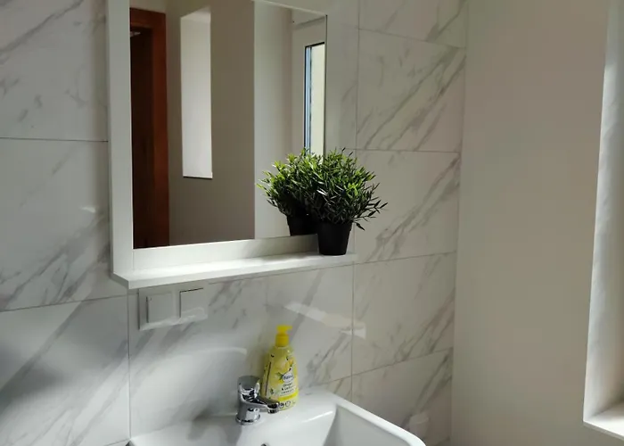 Centrum - Stara I Piekna Kamienica - Ulica Okrzei, Spokoj, Parking, 25m2 Kłodzko