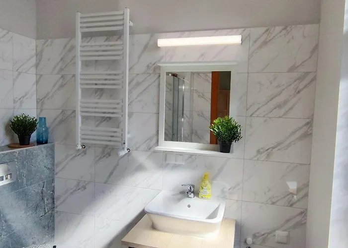 Centrum - Stara I Piekna Kamienica - Ulica Okrzei, Spokoj, Parking, 25m2 Appartement