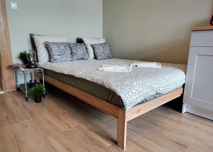 Centrum - Stara I Piekna Kamienica - Ulica Okrzei, Spokoj, Parking, 25m2 Appartement Kłodzko