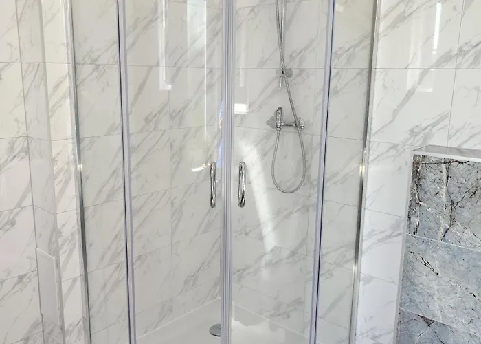 Centrum - Stara I Piekna Kamienica - Ulica Okrzei, Spokoj, Parking, 25m2 * Kłodzko